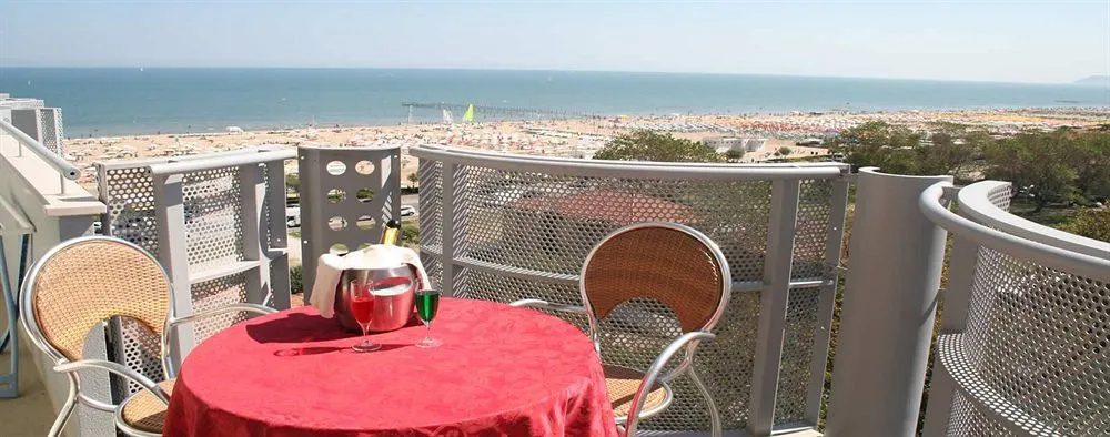 Balcony & Terrace