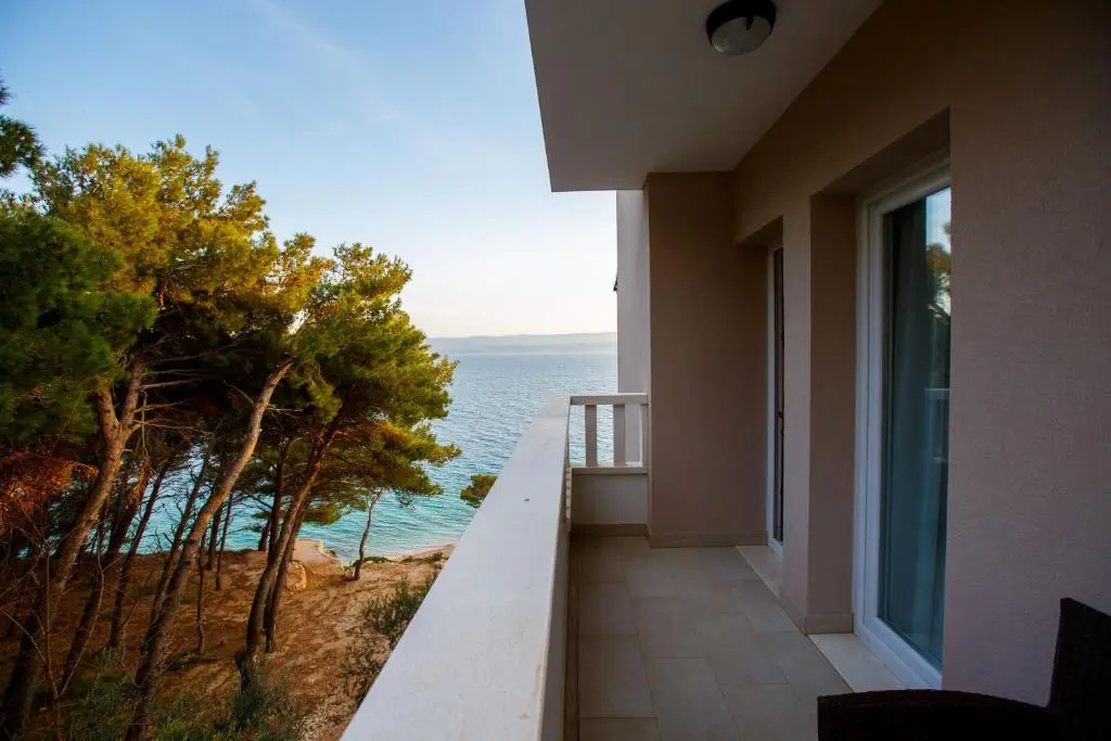 Apartment with balcony