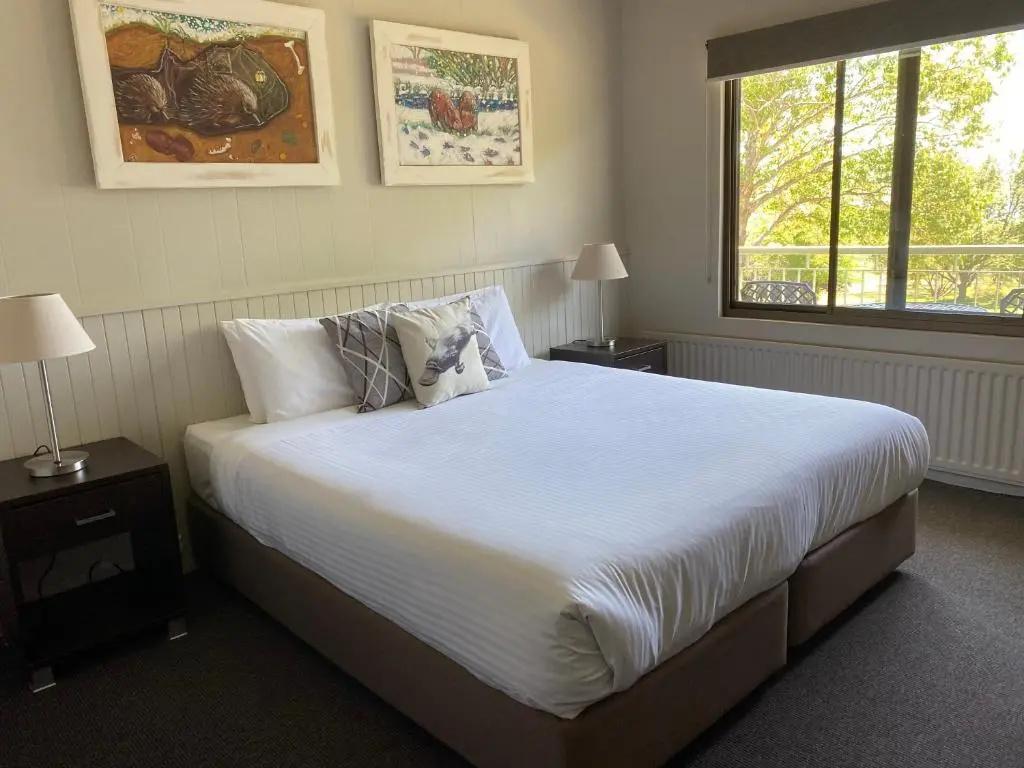 Standard Double room with balcony (full double bed)