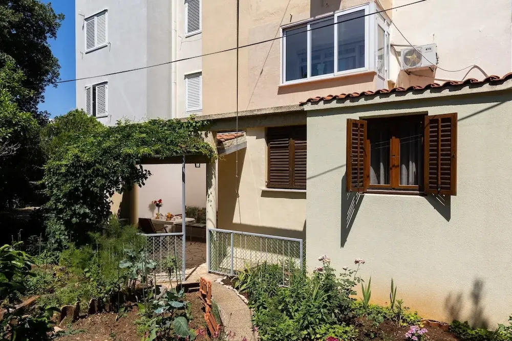 Garden Vista Apartment