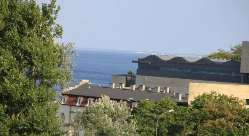 Sleepy3city with Sea View
