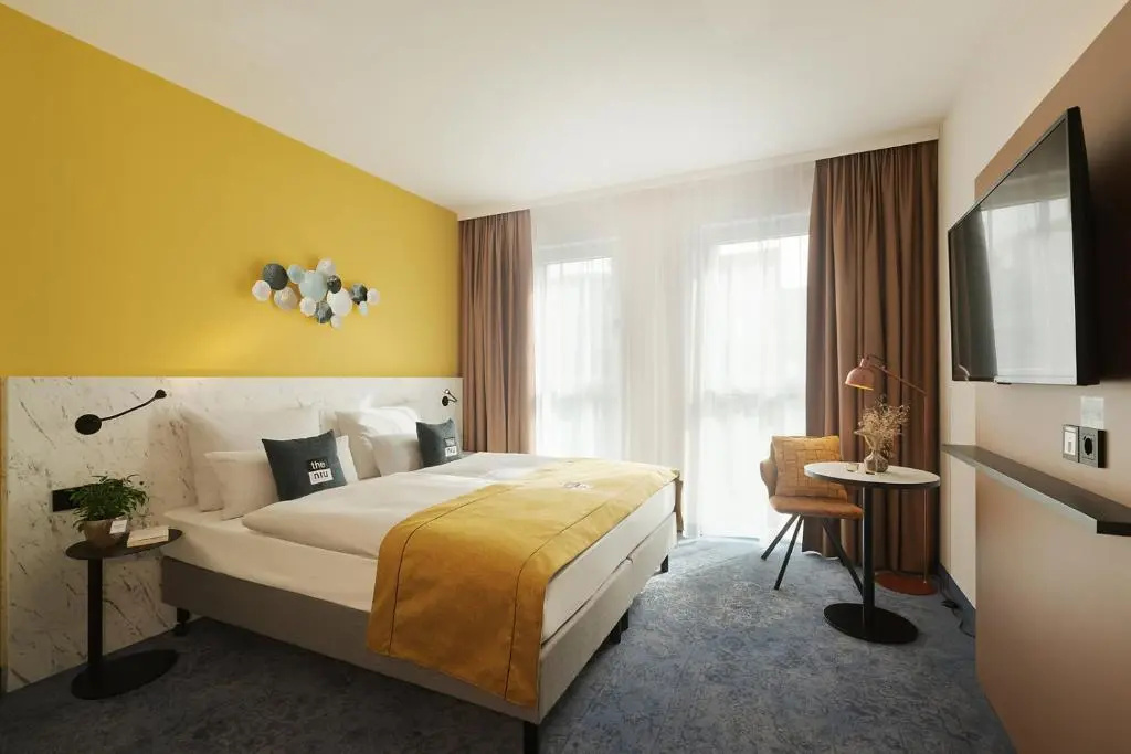 Standard Double room (full double bed)