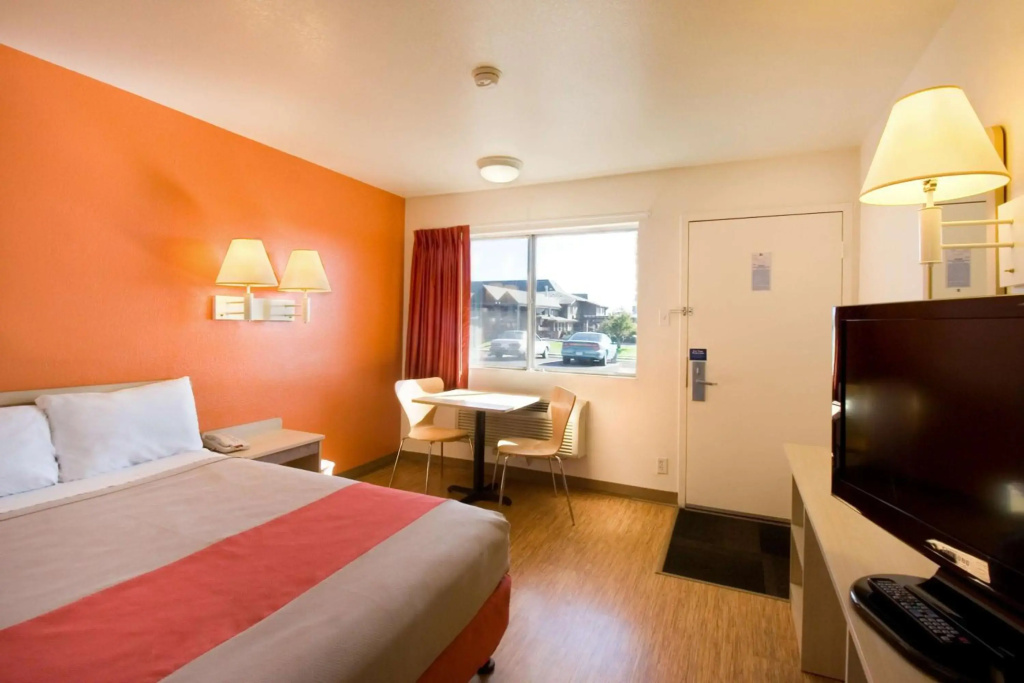 Motel 6 Pendleton, OR — 3