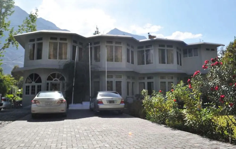 Hotel Riveria — фото