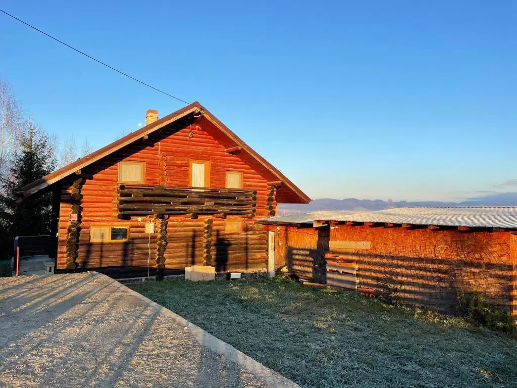 Stunning 4-bed Chalet in Bran With Superb Panorama