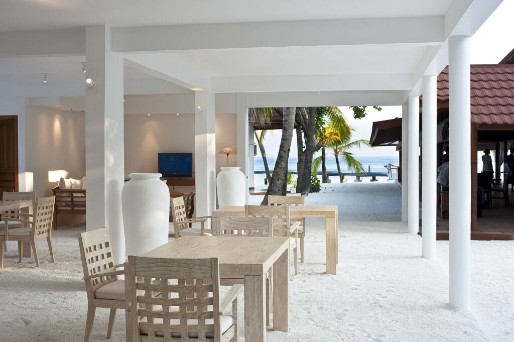 Diamonds Athuruga Beach & Water Villas