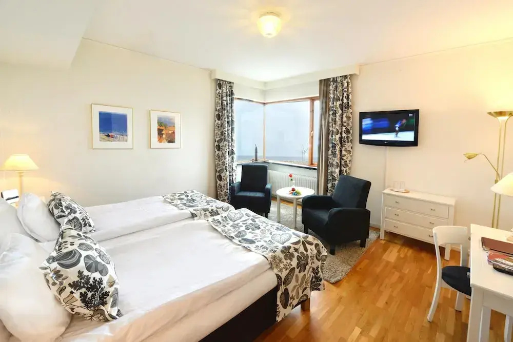 Superior Double room with sea view twin beds