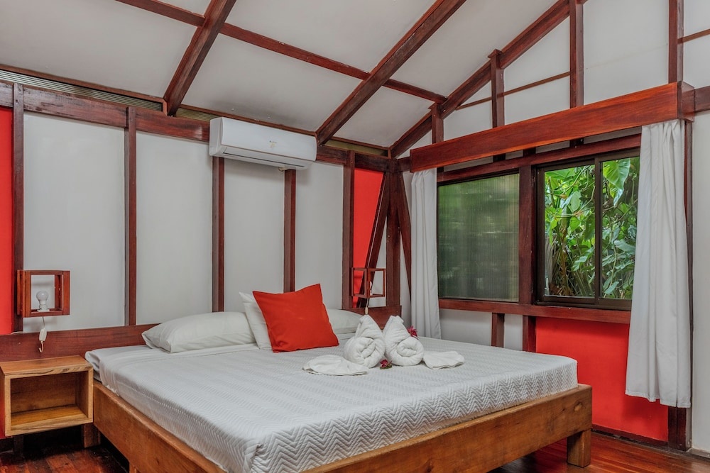 2 Bedrooms Standard Family room