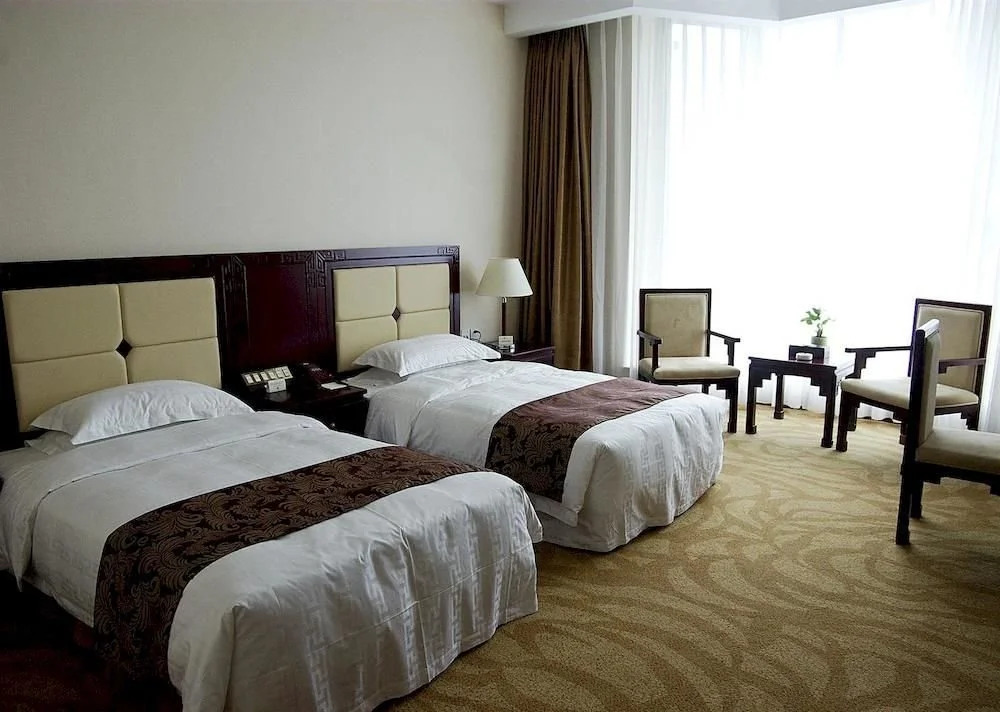 Huabei Hotel — фото 2