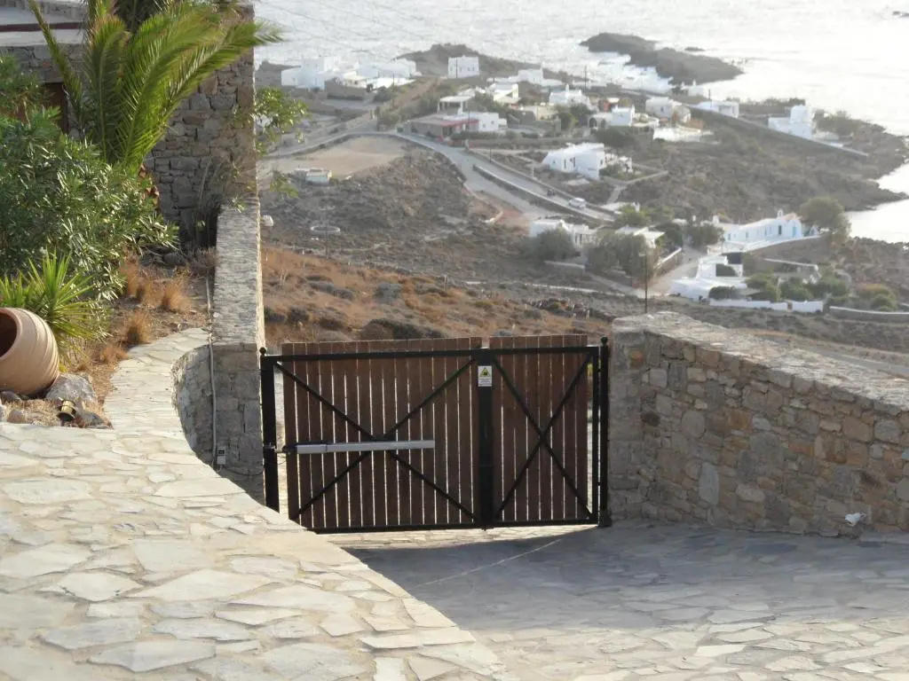 3 Bedrooms Villa