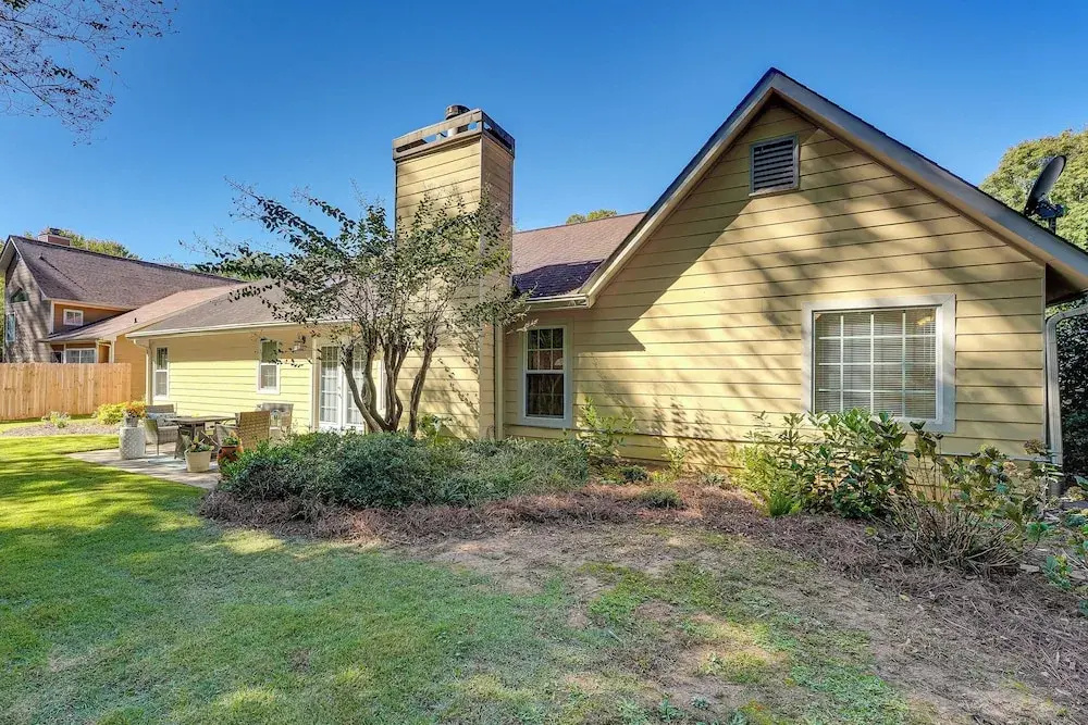 2 Mi to Ksu: Family Home w/ Games, Near Parks