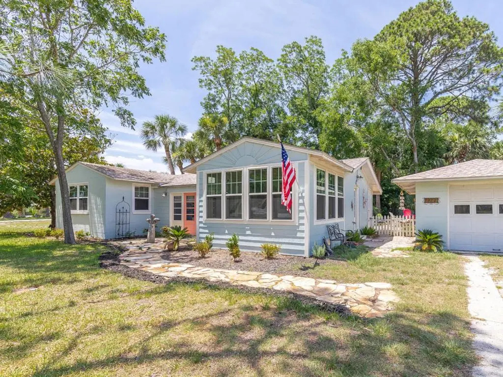 2 Bedrooms Cottage