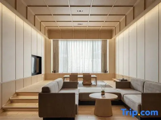 Standard room with river view