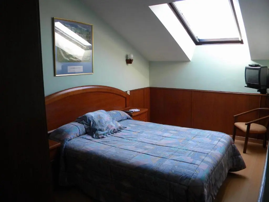 Standard Double room (full double bed)