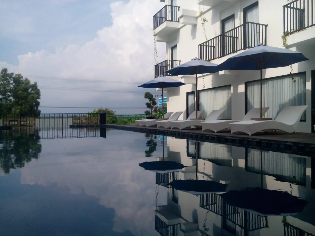 Swiss-Belcourt Lombok