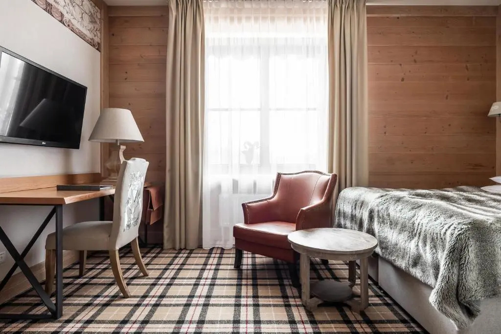 Premier Double room (full double bed)