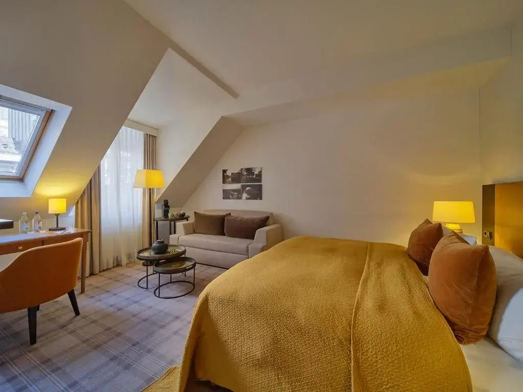 Premium Double room (full double bed)