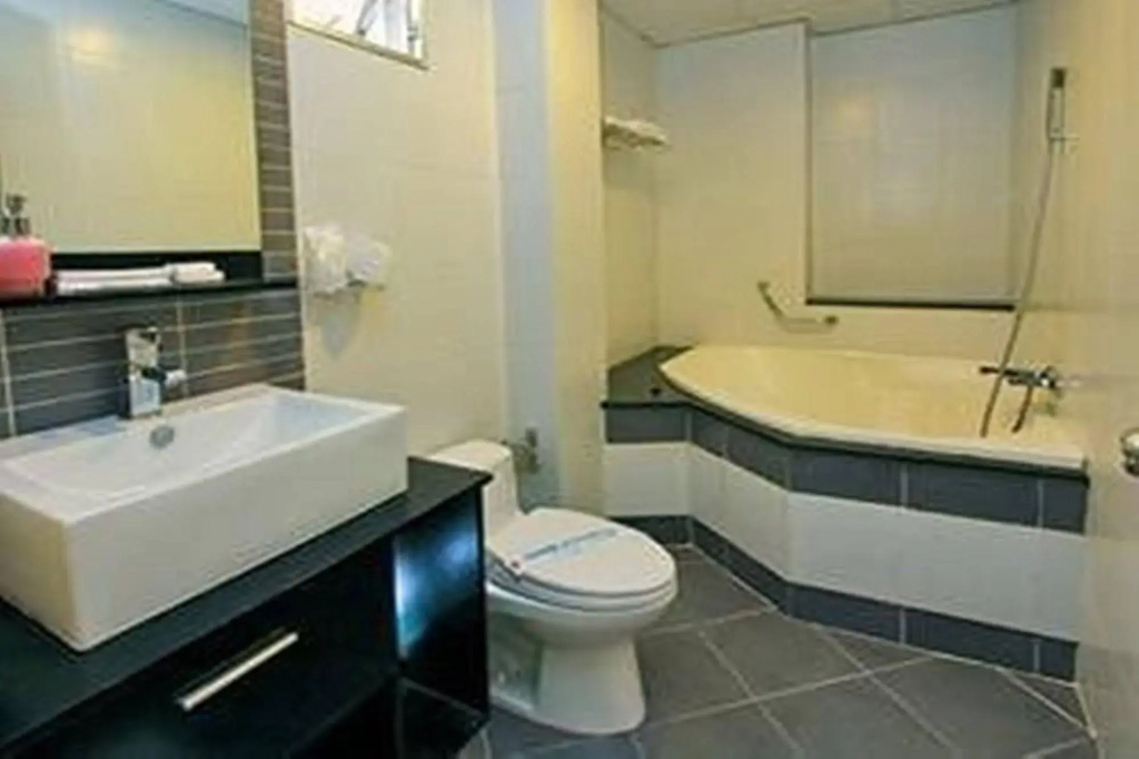 A&EM - The Petit Hotel - Général