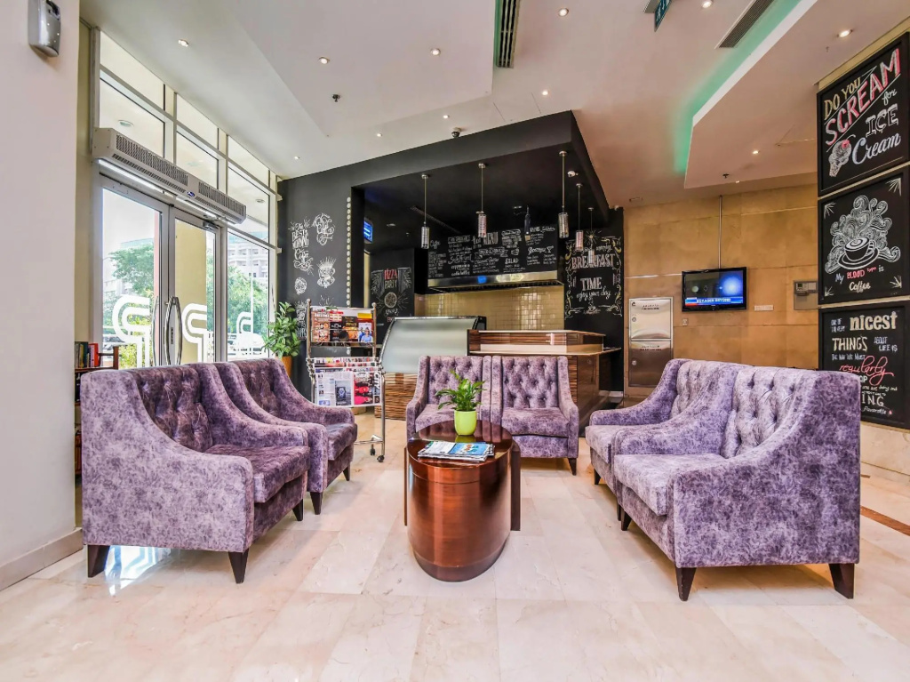 Parkside Suites Hotel Apartment - Photo 2