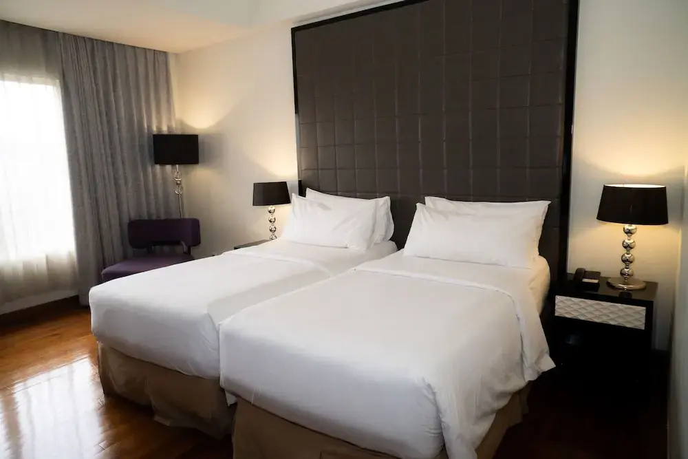 Grand room