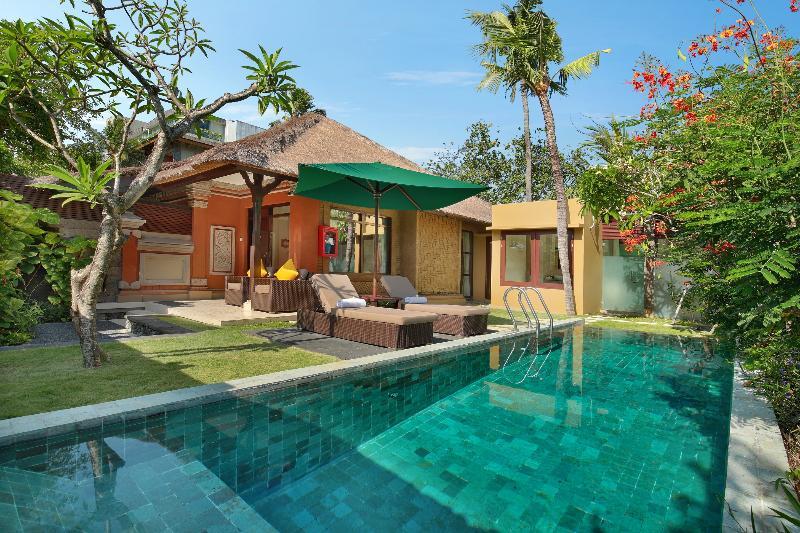 Legian Beach Hotel