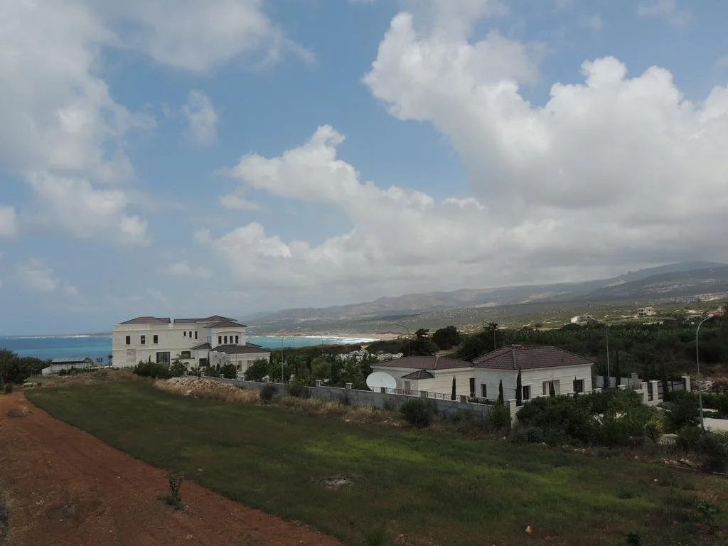 Beach & Waterfront