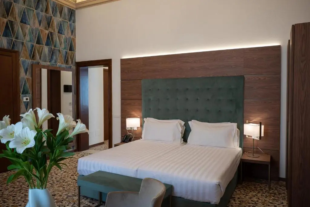 Junior Suite Room