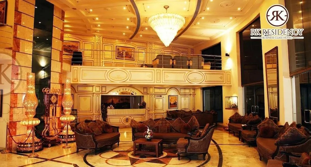 Lobby & Reception