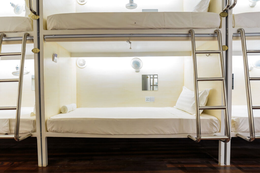 Tambayan Capsule Hostel