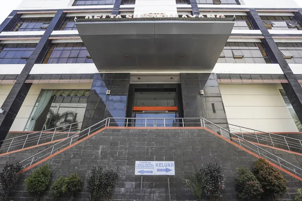 Collection O 90724 Hotel Sinar Sidoarjo