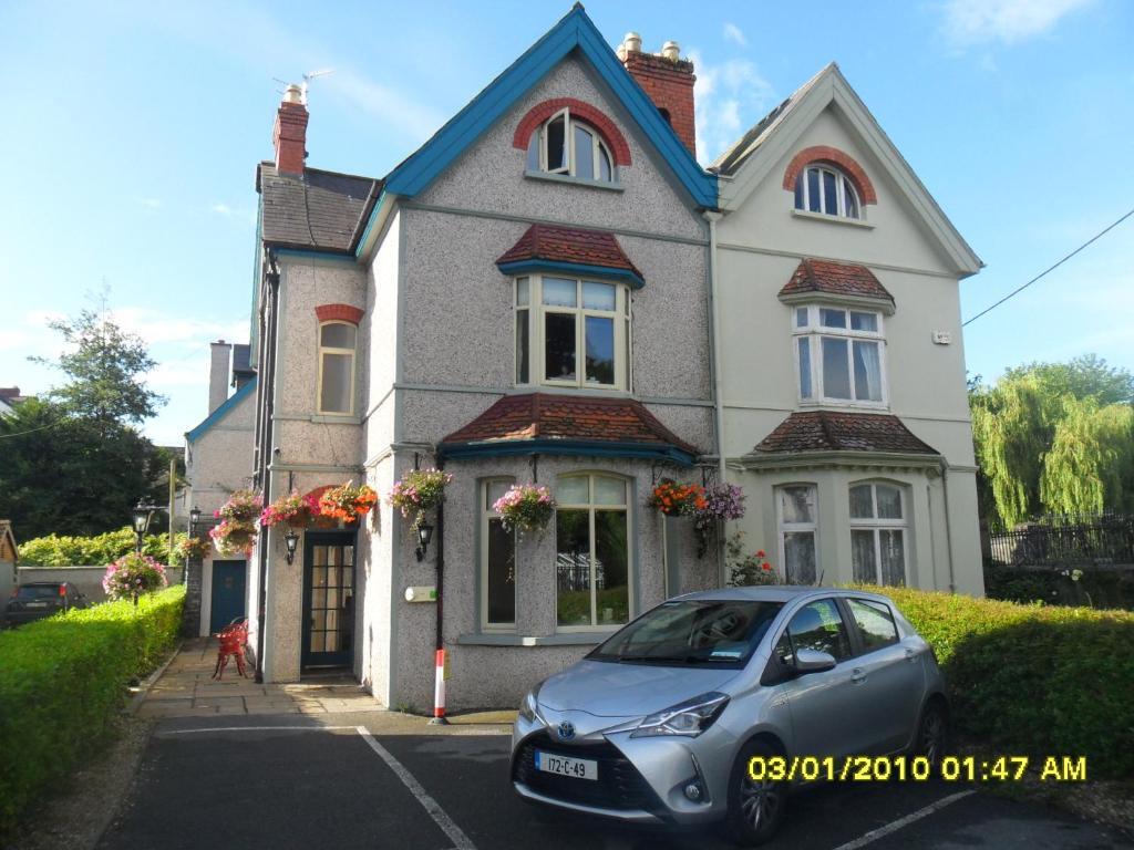 Shandon Bells Guest House image