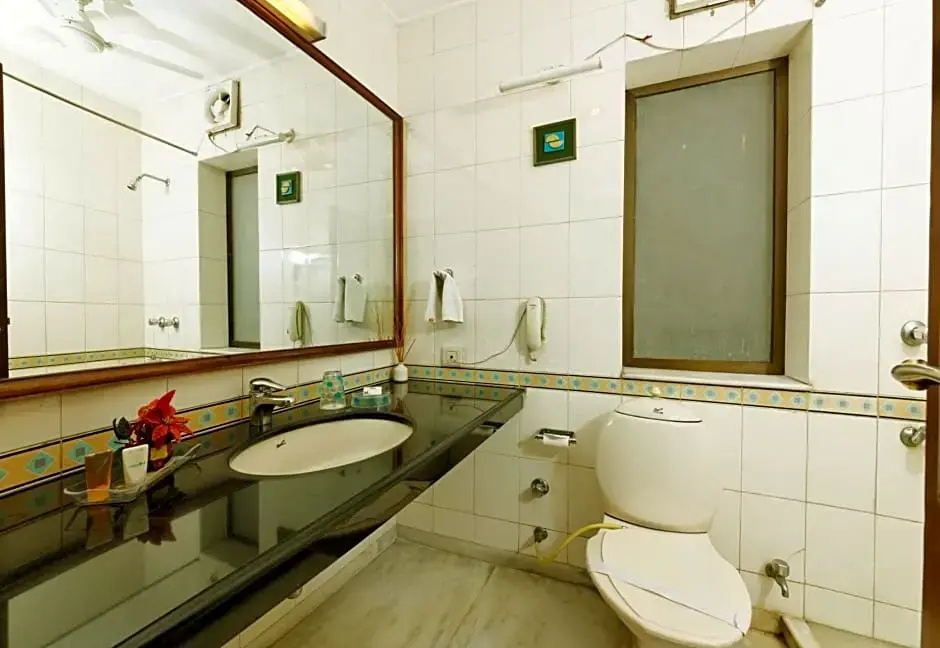 Executive Double room (full double bed)