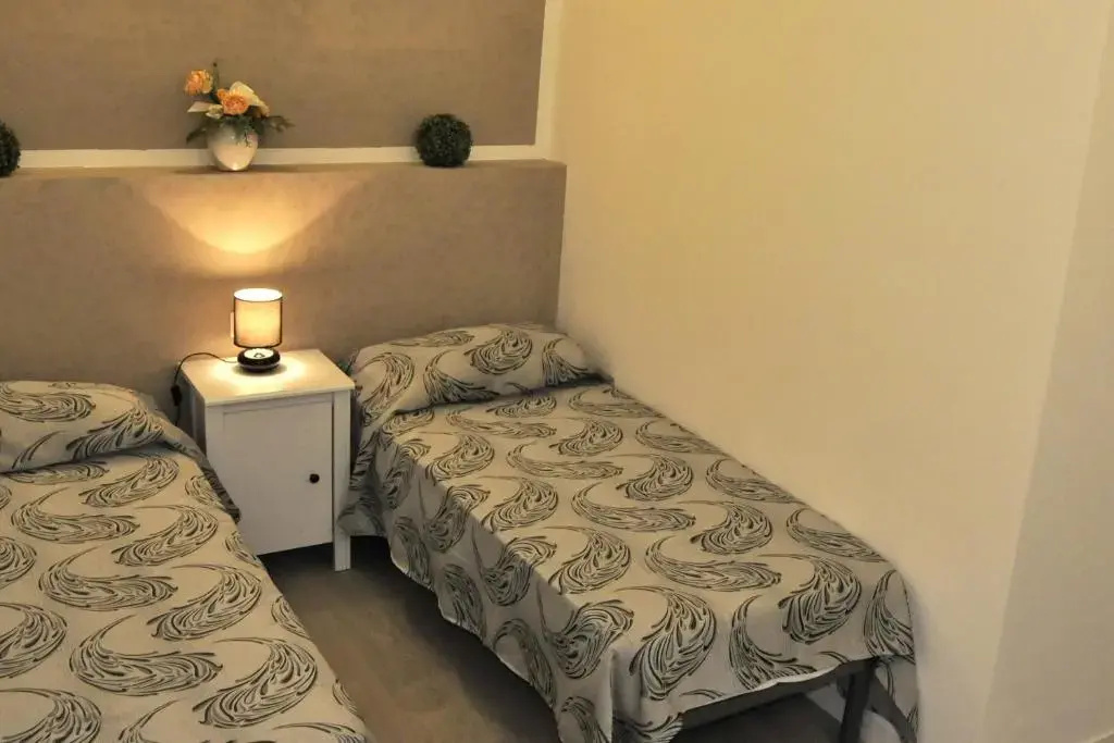 Economy room
