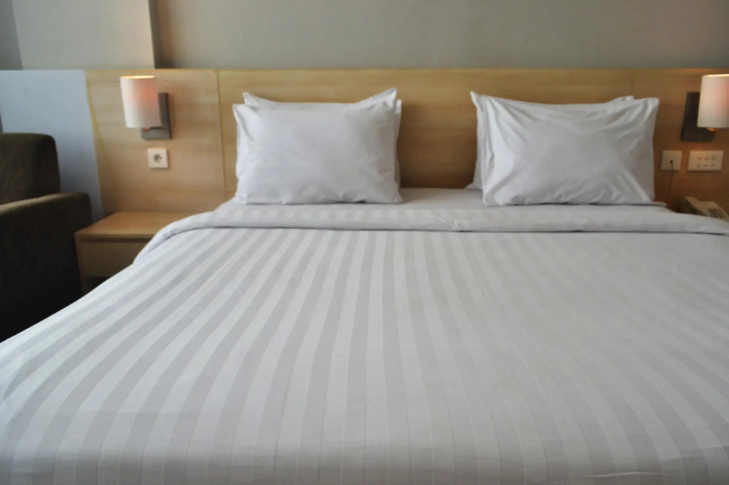 Standard Double Club room (full double bed)