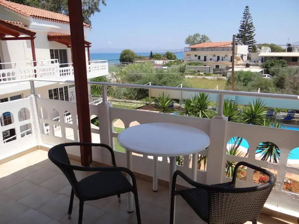 Perla Beach - Chambres
