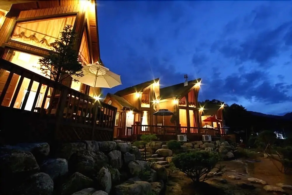 Muju Island Pension
