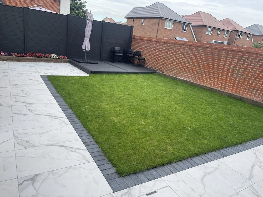 Modern-luxury 1bedroom-ensuitebathroom-garden-wifi