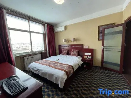 Deluxe Suite