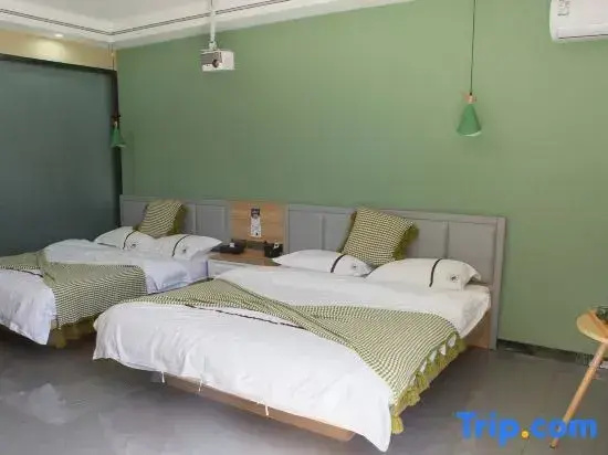 Standard Triple Family room