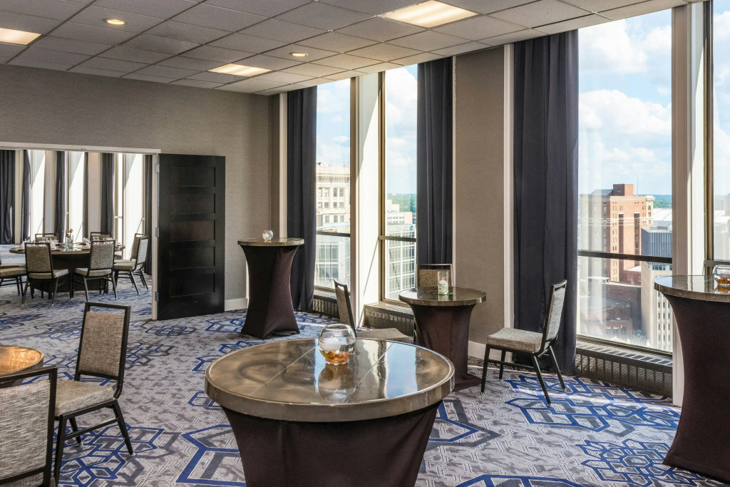 Sheraton Indianapolis City Centre Hotel - Général