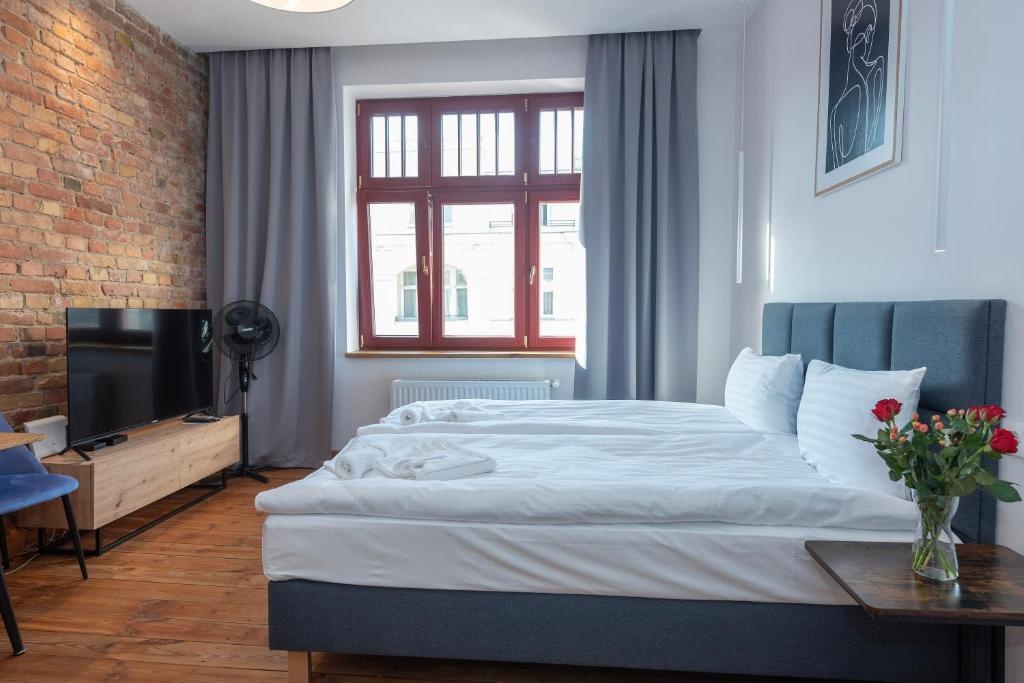 Studio (full double bed)