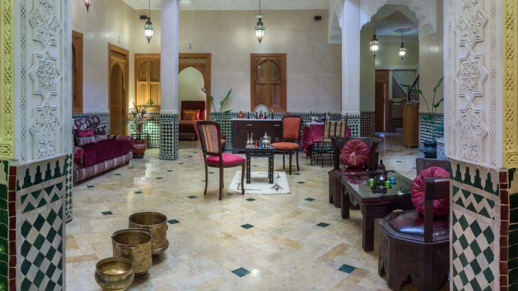 Riad Des Nations - Général