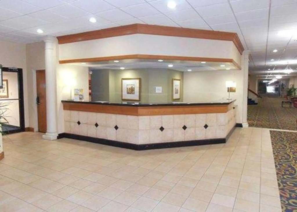 Hotel Ava — 2