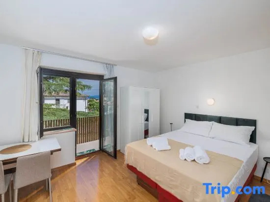 Moder studio for 2 persons in Malinska, island of Krk