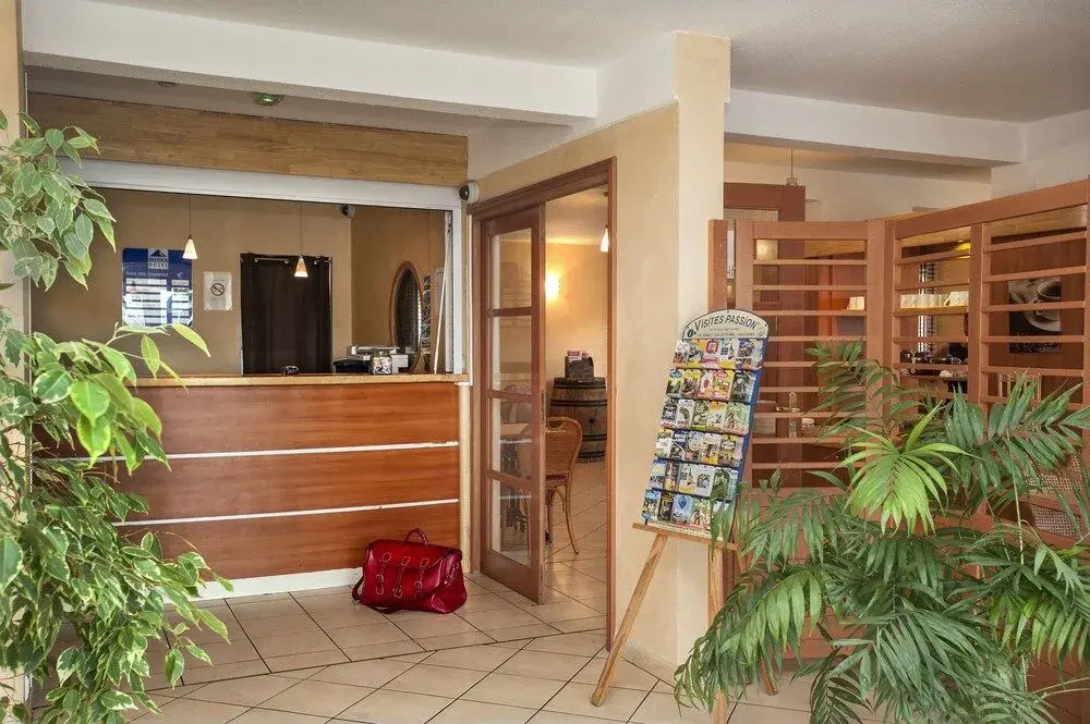 Voir la photo 2 — Brit  Hôtel Cahors Nord