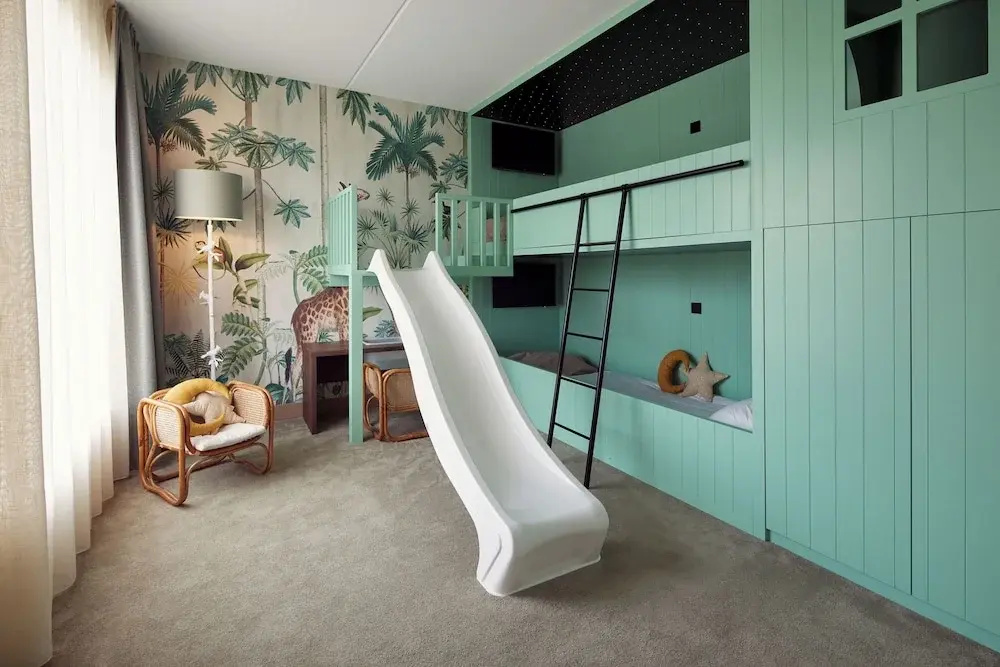 Standard Family room