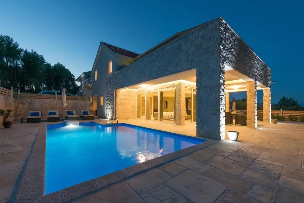 Villa With 4 Bedrooms In Pitve, With Wonderful Sea View, Private Pool,