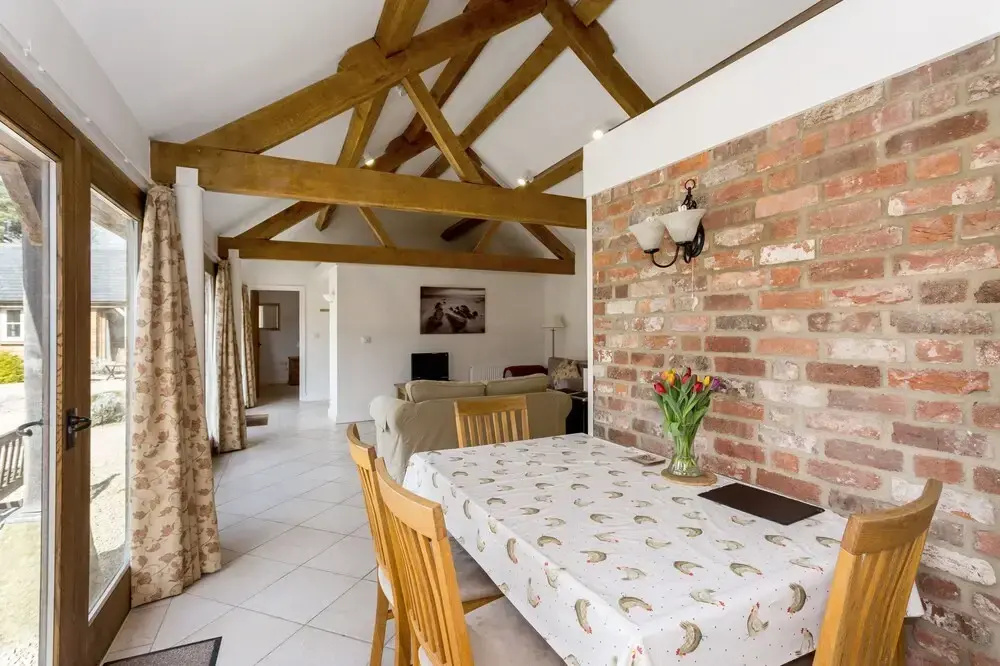 Bright Cotswolds Home near Littleworth