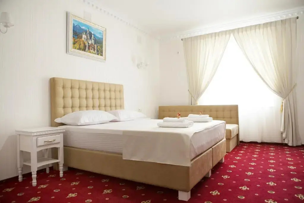 Standard Double room (full double bed)