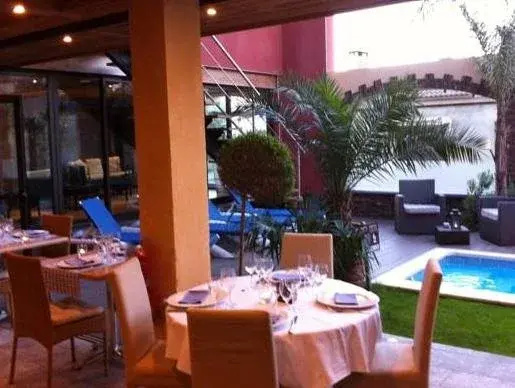 Hotel La Plaça - Général